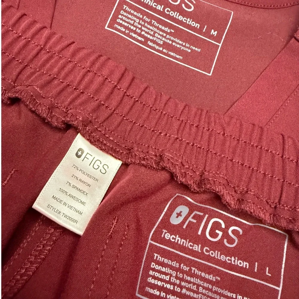 FIGS Technical Collection Women's M/L Scrubs Matching Set Burgundy